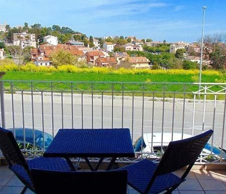 N59 - Numana, Nuovo Bilocale Con Terrazzo Apartamento Sirolo Exterior foto