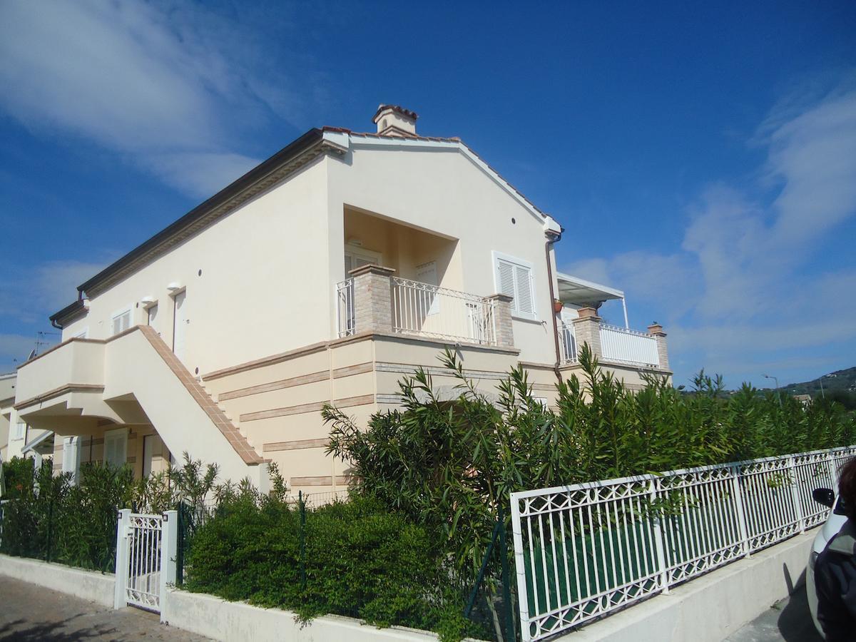 N59 - Numana, Nuovo Bilocale Con Terrazzo Apartamento Sirolo Exterior foto